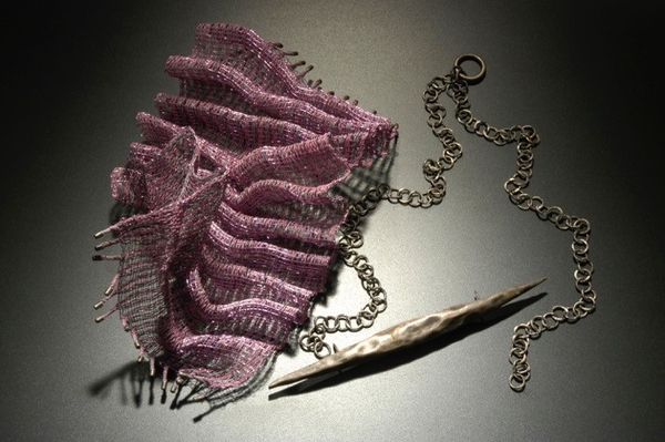 Weaving with Wire with Giovanna | August 2018