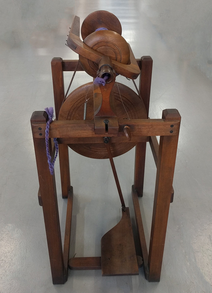 Used Jumbo Country Spinner | Used Spinning Wheels